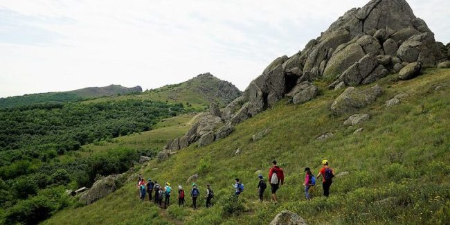 Sun-Adventure_-Tabara-Muntii-Macin-